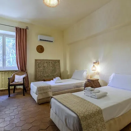 Luxury Flaminia 50 Mt From The Villa *