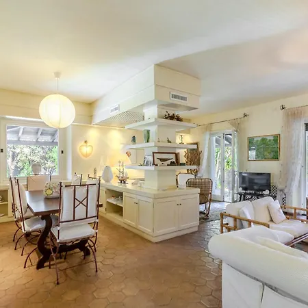Villa Luxury Flaminia-exclusive Timeless Elegance
