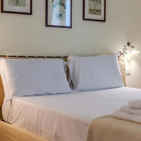 Luxury Flaminia-exclusive Timeless Elegance Villa Santa Margherita di Pula